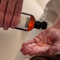 Top 5 Neutrale Massageoliën voor Professioneel Gebruik